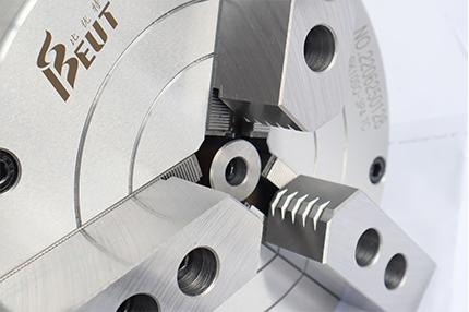 通孔/半通/中實卡盤這些名稱代表什么意思？